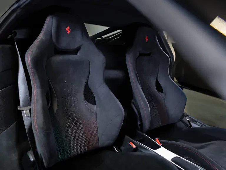 2019 Ferrari 488 Pista - Image 14 of 31