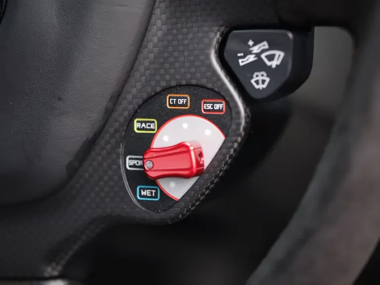 2019 Ferrari 488 Pista - Image 18 of 31