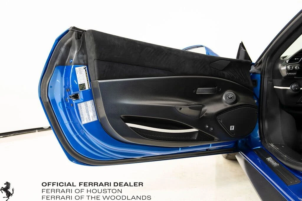 2019 Ferrari 488 Pista Spider - Image 21 of 31