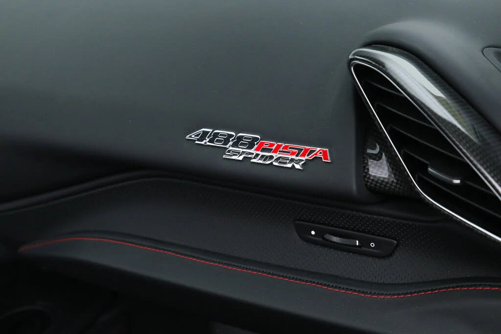 2019 Ferrari 488 Pista Spider - Image 21 of 31