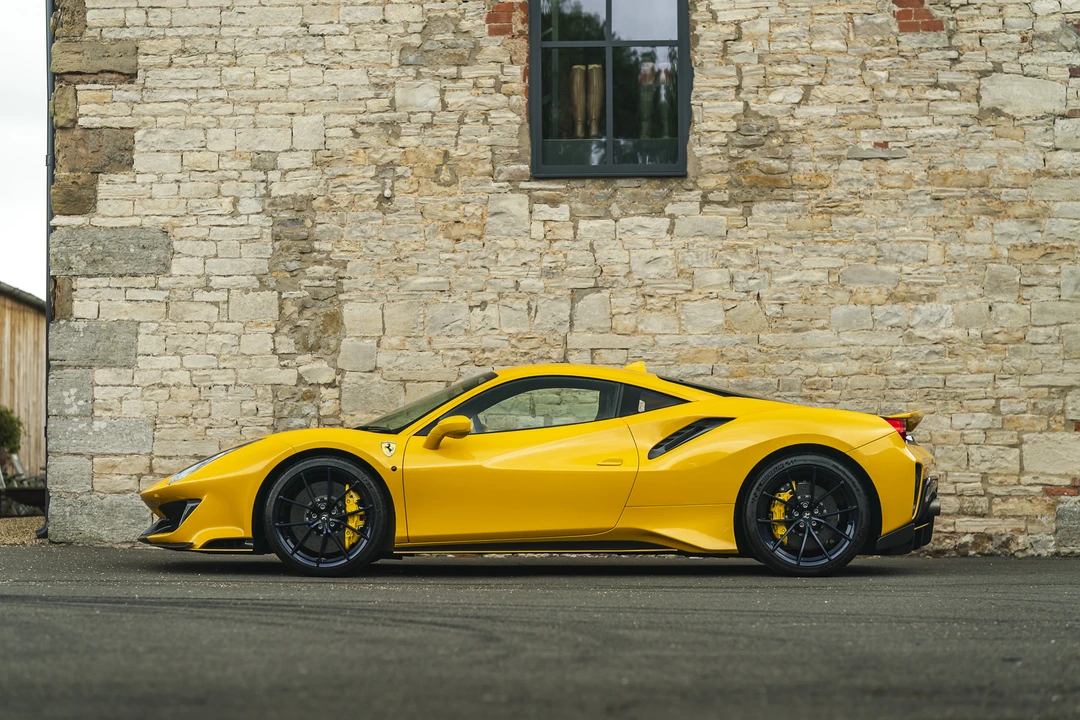 2019 Ferrari 488 Pista - Image 13 of 31