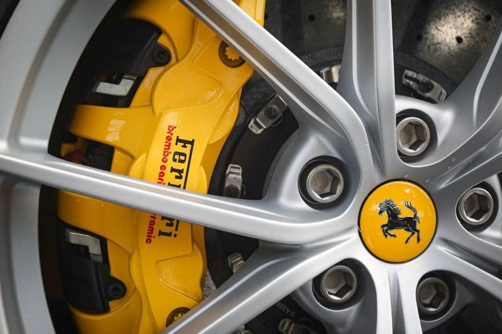 2019 Ferrari 488 Pista - Image 13 of 31