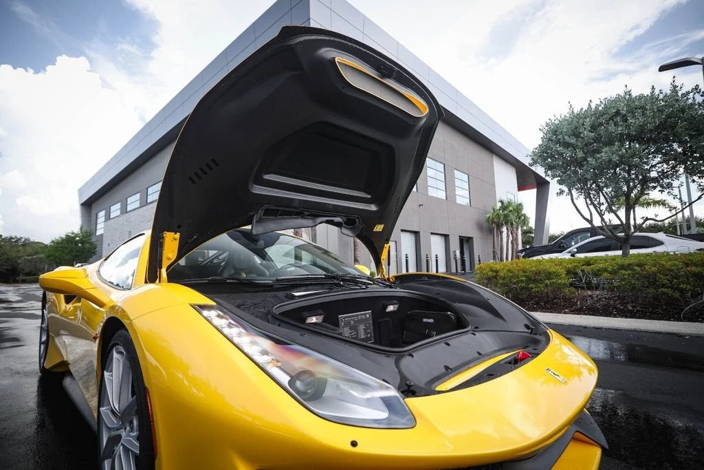 2019 Ferrari 488 Pista - Image 22 of 31
