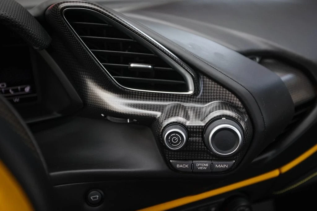 2019 Ferrari 488 Pista - Image 30 of 31
