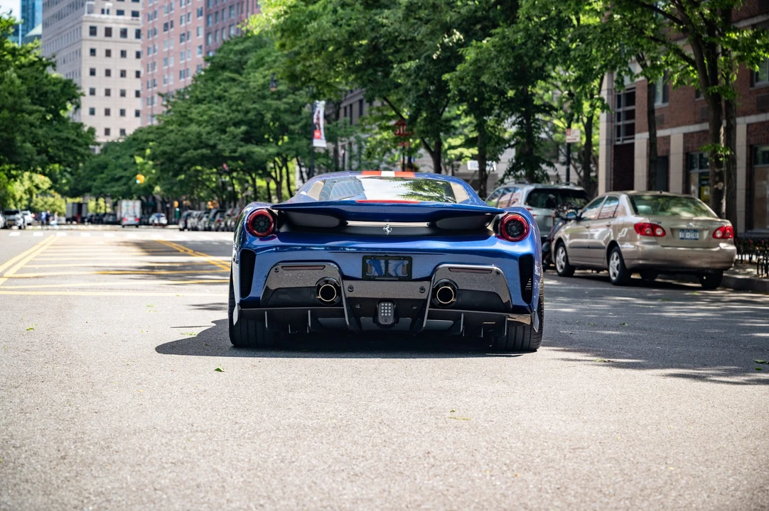 2019 Ferrari 488 Pista - Image 12 of 31