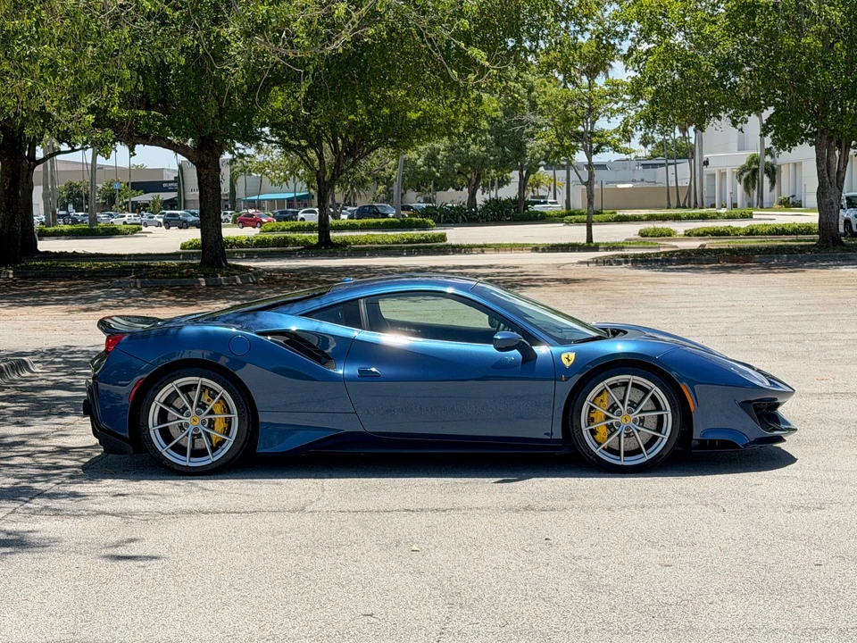 2019 Ferrari 488 Pista - Image 9 of 31