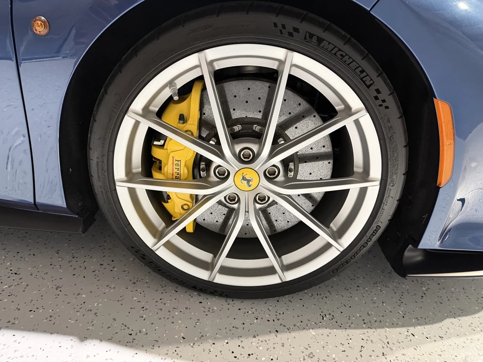 2019 Ferrari 488 Pista - Image 25 of 31