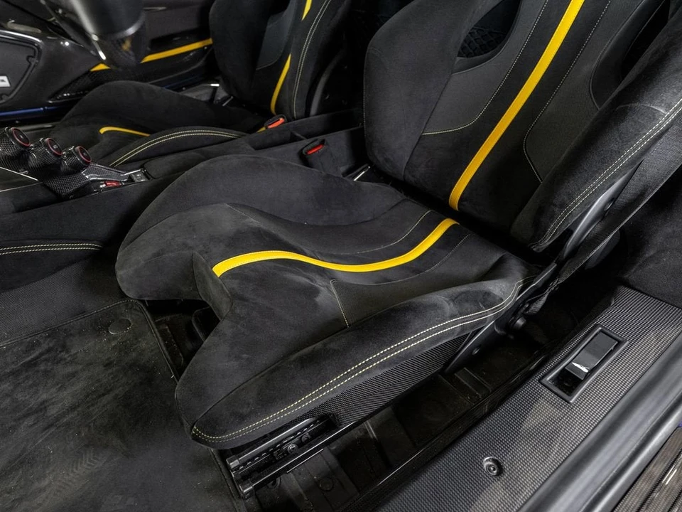 2019 Ferrari 488 Pista - Image 13 of 31