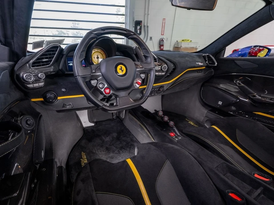 2019 Ferrari 488 Pista - Image 21 of 31