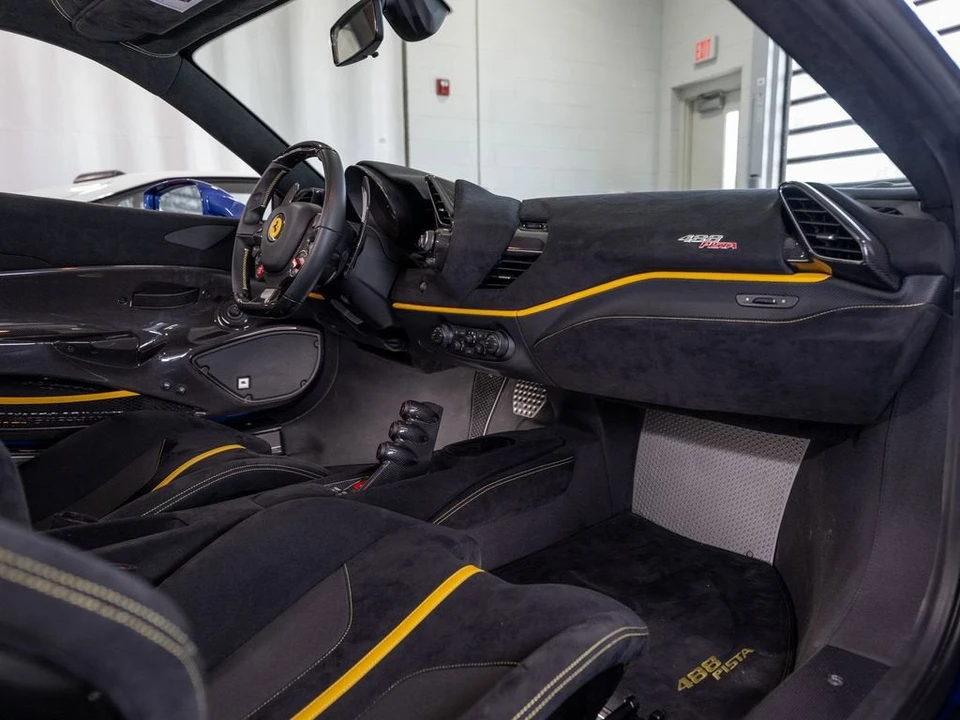 2019 Ferrari 488 Pista - Image 16 of 31