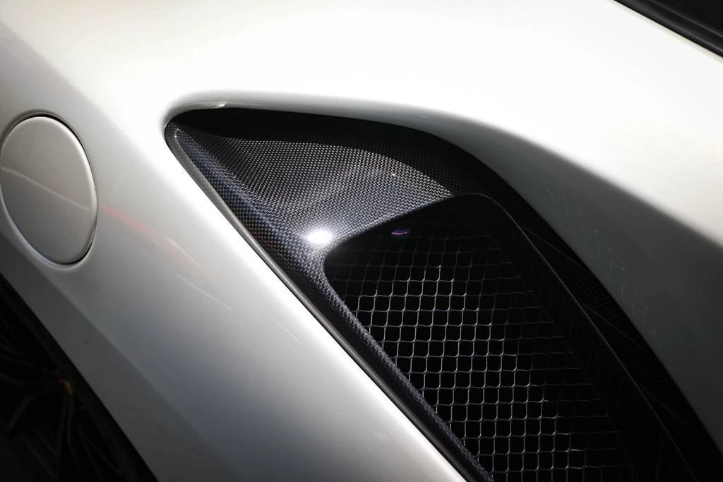 2019 Ferrari 488 Pista - Image 17 of 31