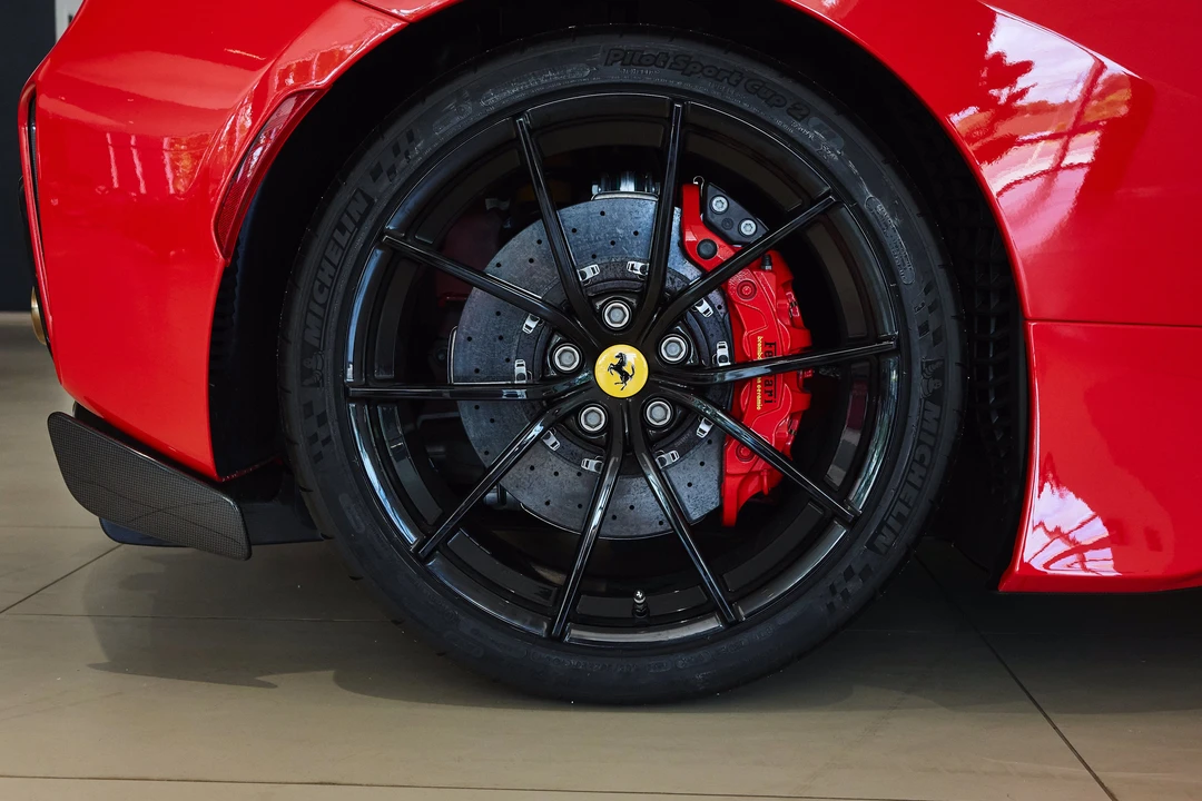 2019 Ferrari 488 Pista - Image 14 of 31