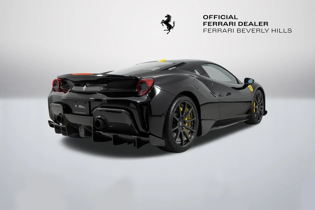2019 Ferrari 488 Pista - Image 9 of 31