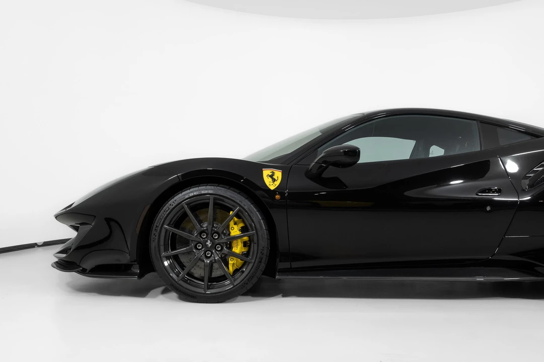 2019 Ferrari 488 Pista - Image 16 of 31