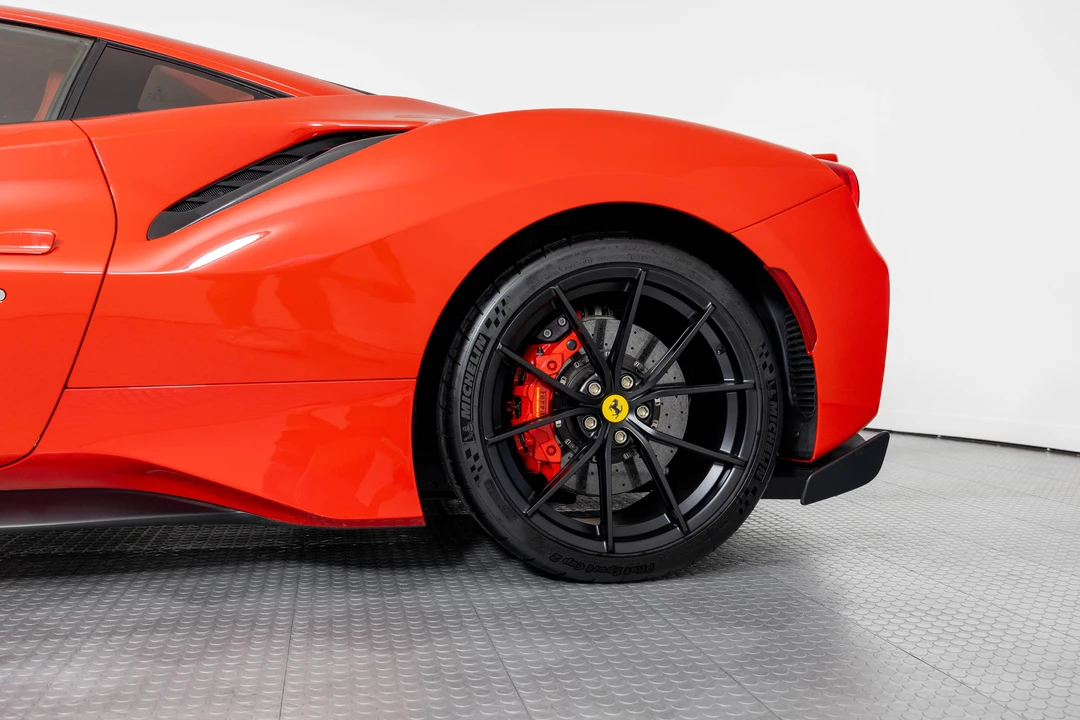2019 Ferrari 488 Pista - Image 30 of 31