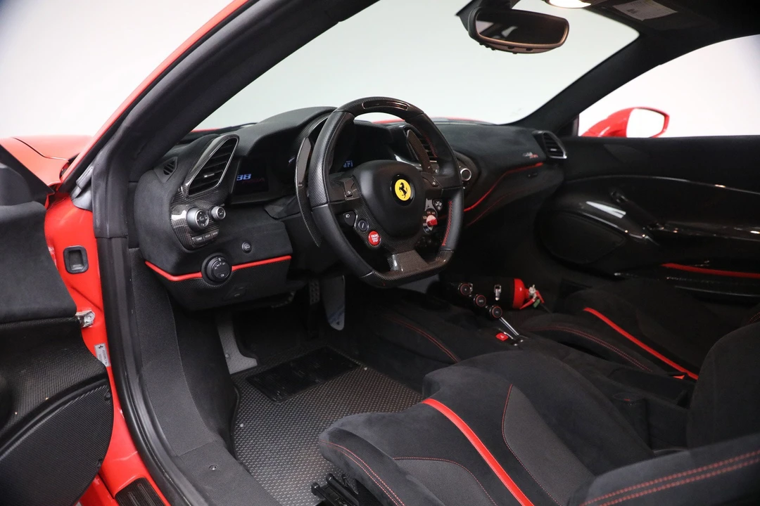 2019 Ferrari 488 Pista - Image 15 of 31
