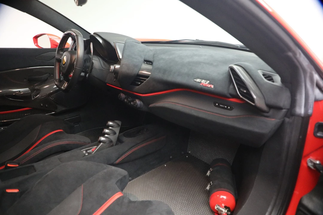 2019 Ferrari 488 Pista - Image 18 of 31