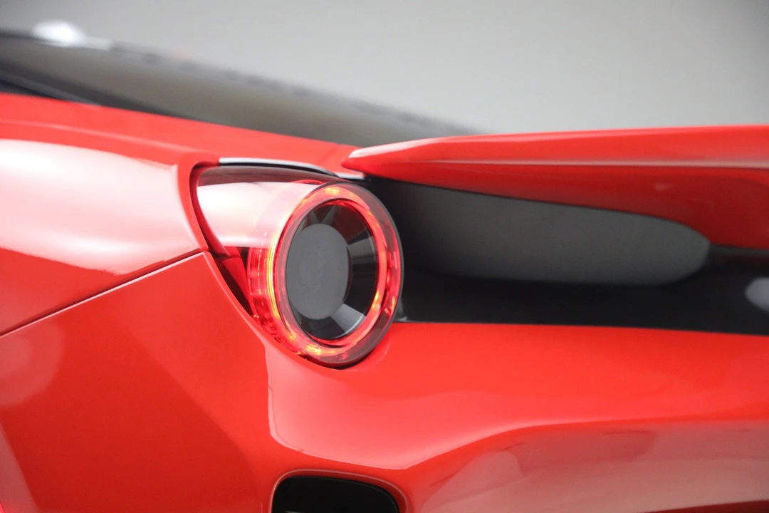 2019 Ferrari 488 Pista - Image 27 of 31