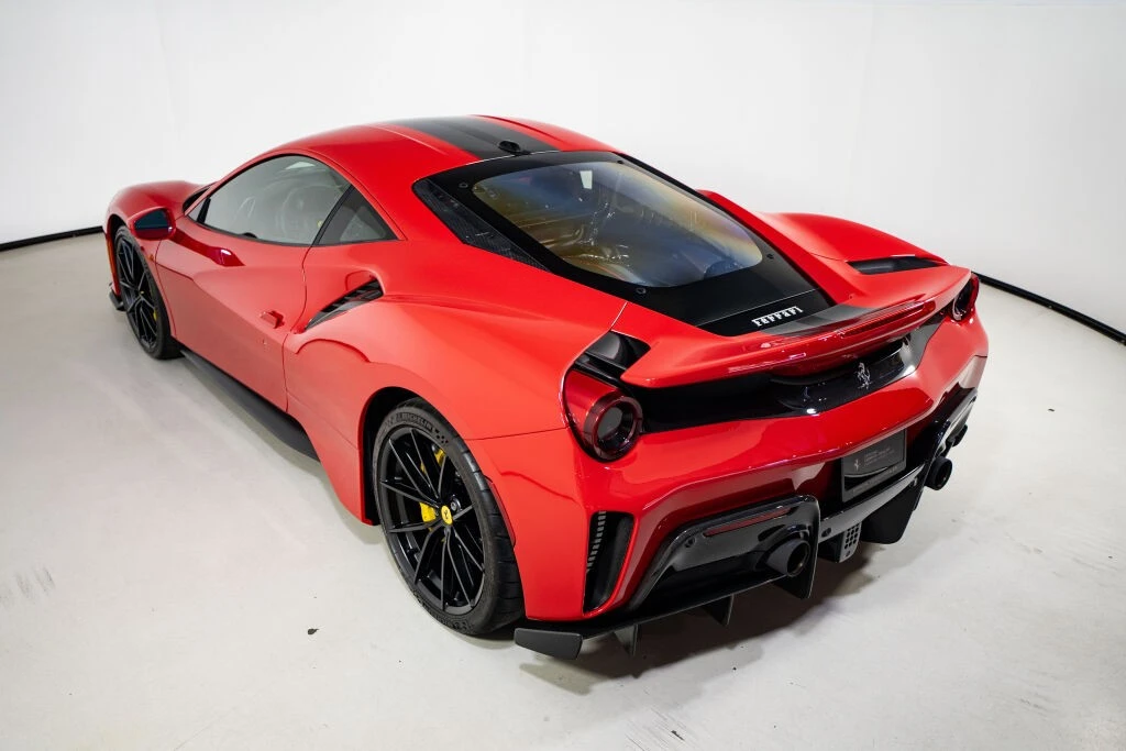 2019 Ferrari 488 Pista - Image 8 of 31