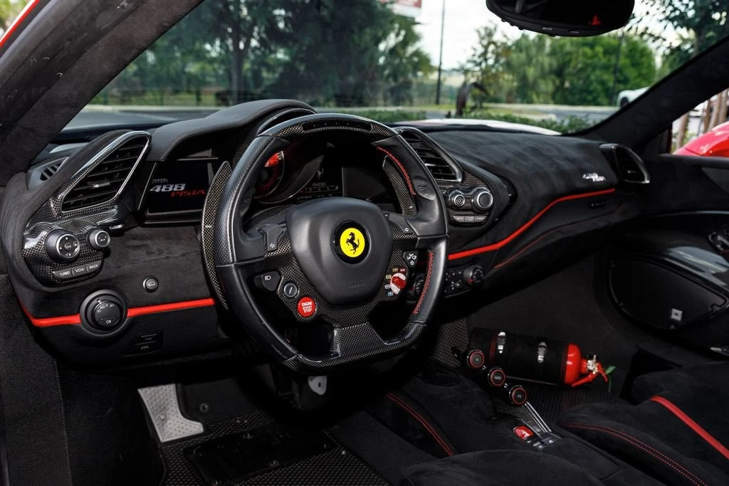2019 Ferrari 488 Pista - Image 9 of 31