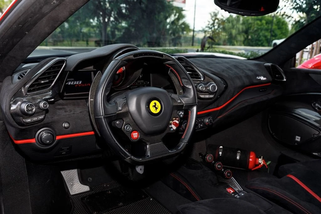 2019 Ferrari 488 Pista - Image 9 of 31