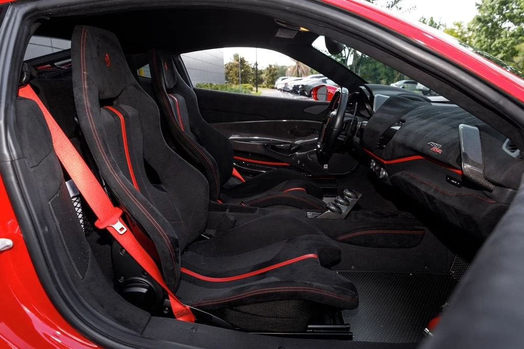 2019 Ferrari 488 Pista - Image 10 of 31