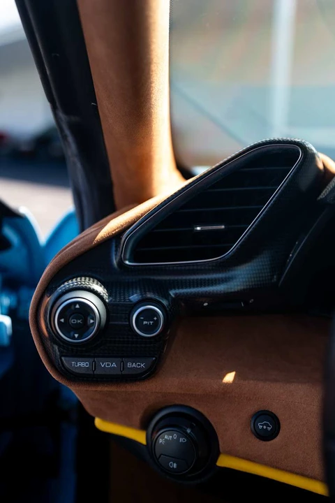 2019 Ferrari 488 Pista - Image 17 of 25