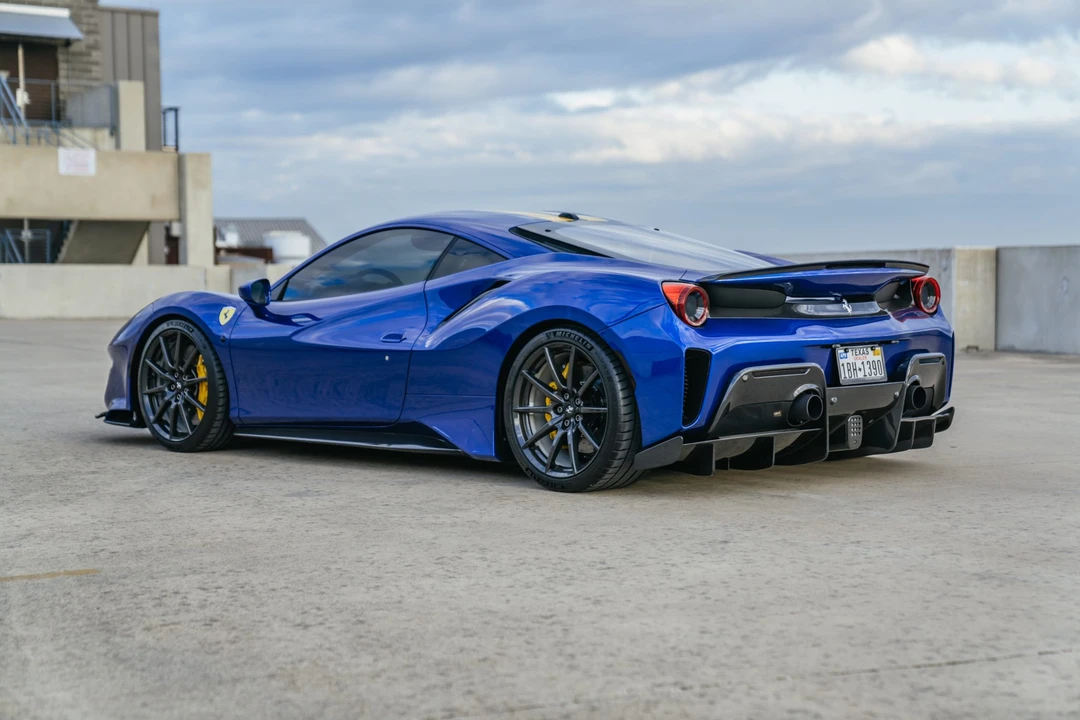 2019 Ferrari 488 Pista - Image 18 of 31