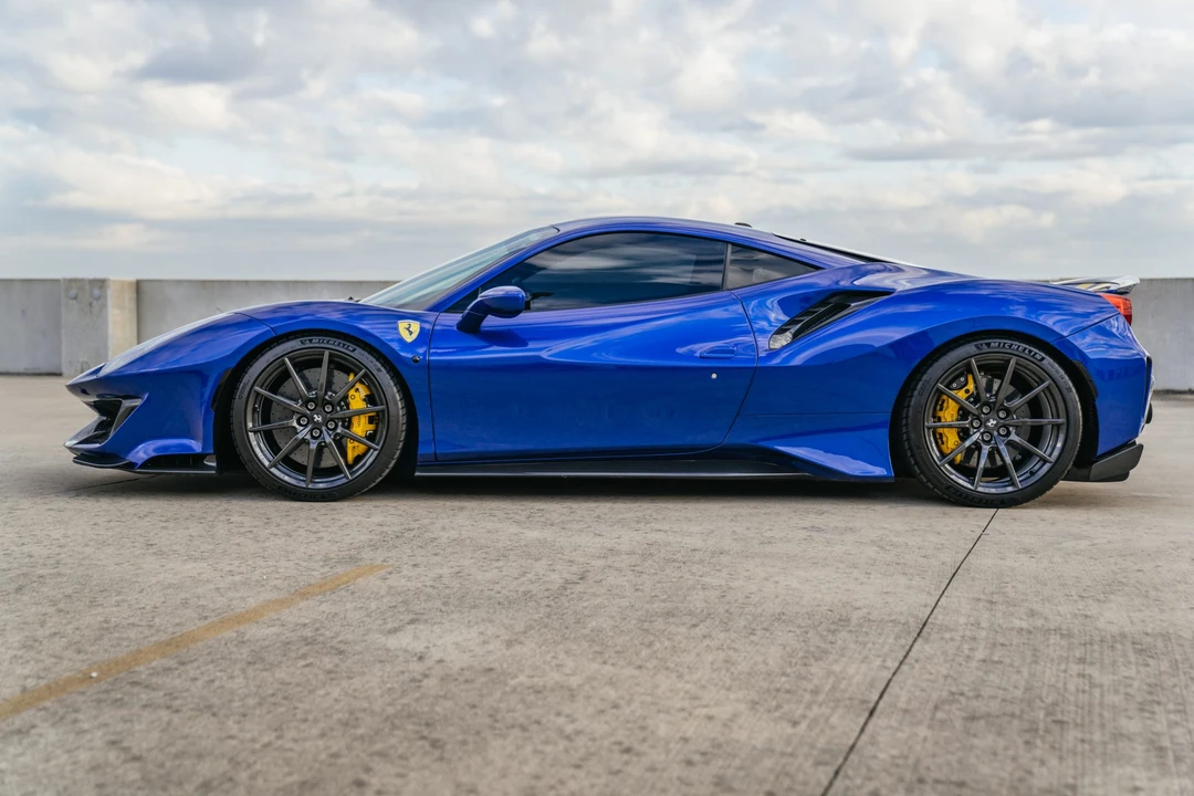 2019 Ferrari 488 Pista - Image 17 of 31