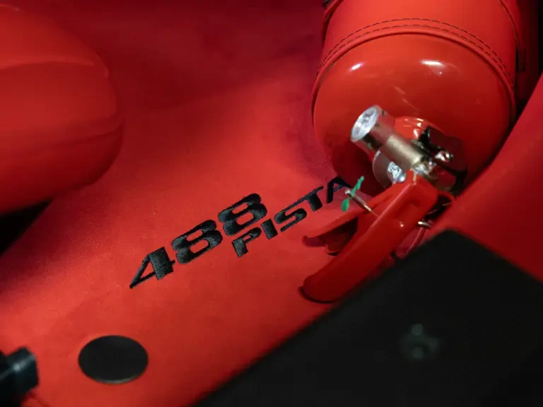 2019 Ferrari 488 Pista - Image 12 of 31