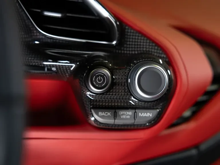 2019 Ferrari 488 Pista - Image 19 of 31