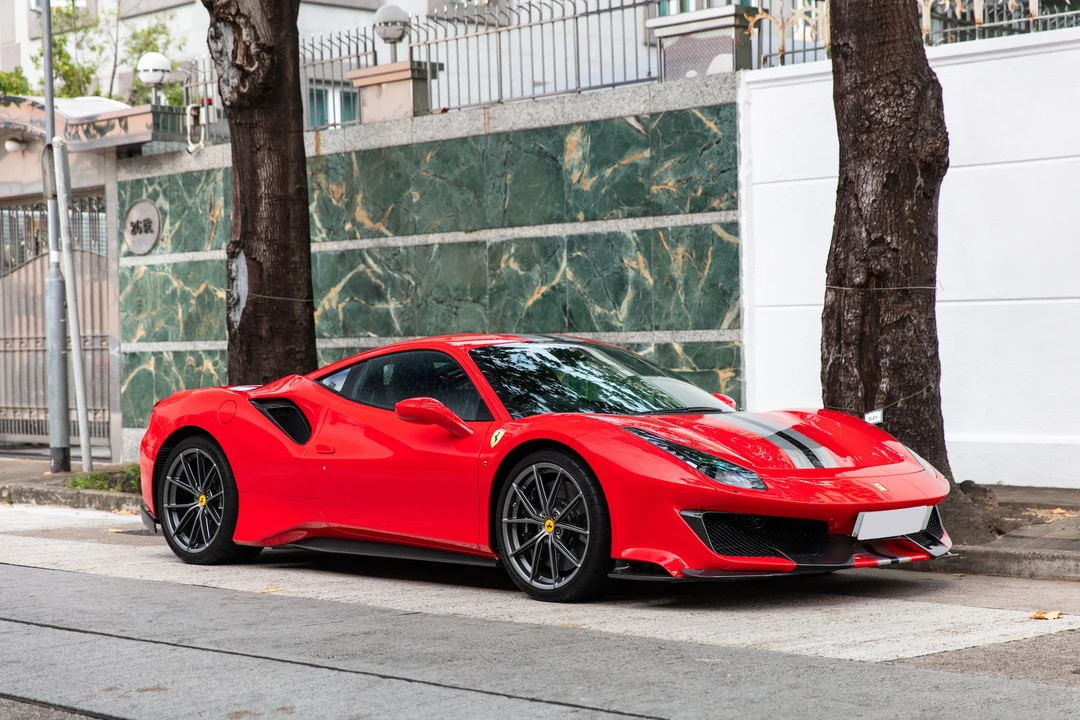 2019 Ferrari 488 Pista - Image 9 of 31