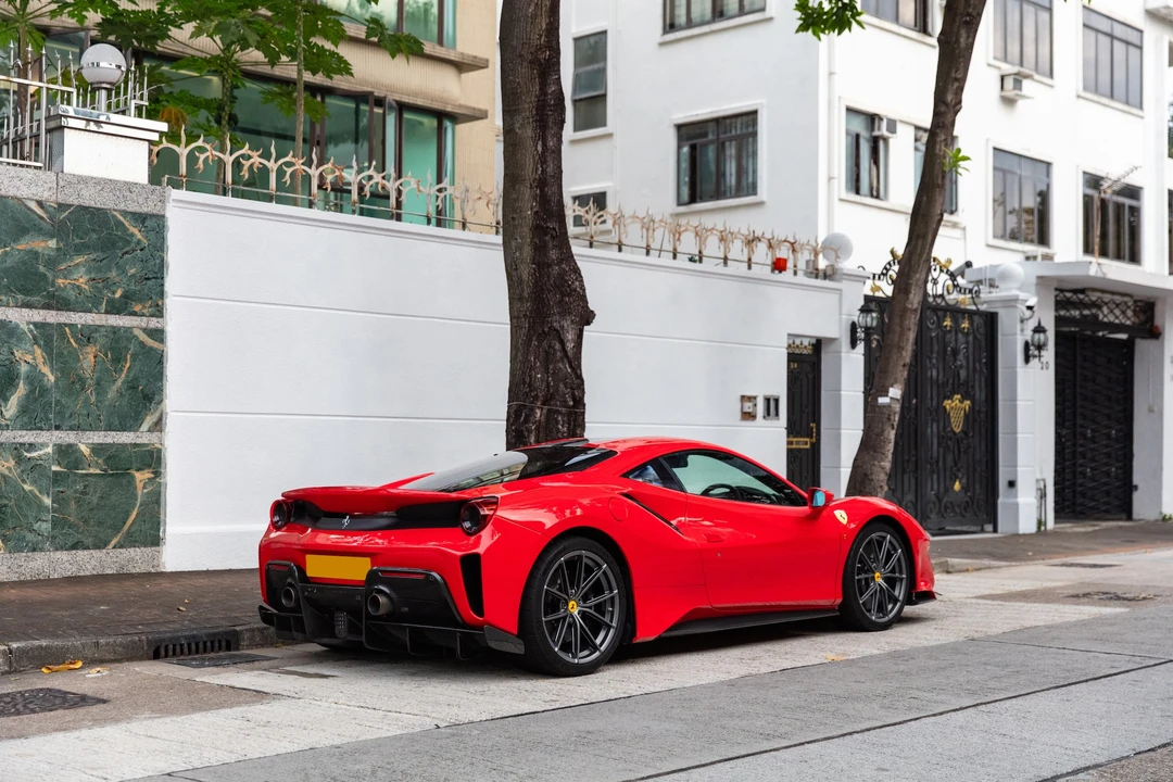 2019 Ferrari 488 Pista - Image 7 of 31