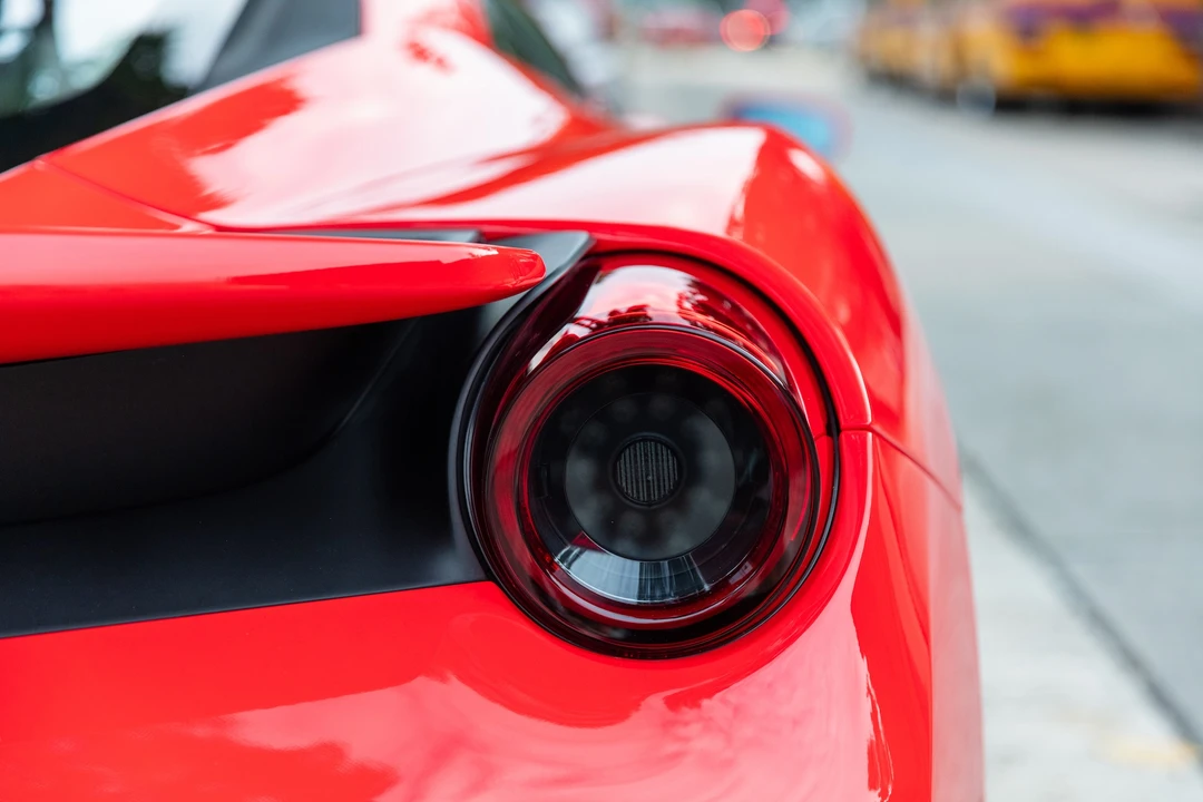 2019 Ferrari 488 Pista - Image 15 of 31