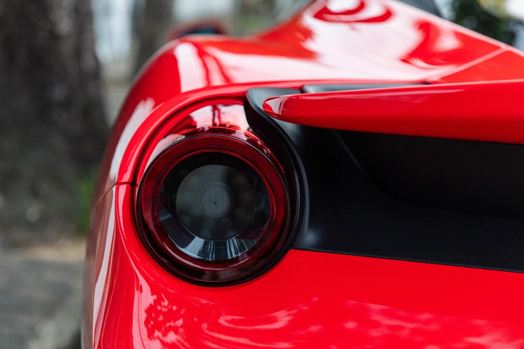 2019 Ferrari 488 Pista - Image 16 of 31