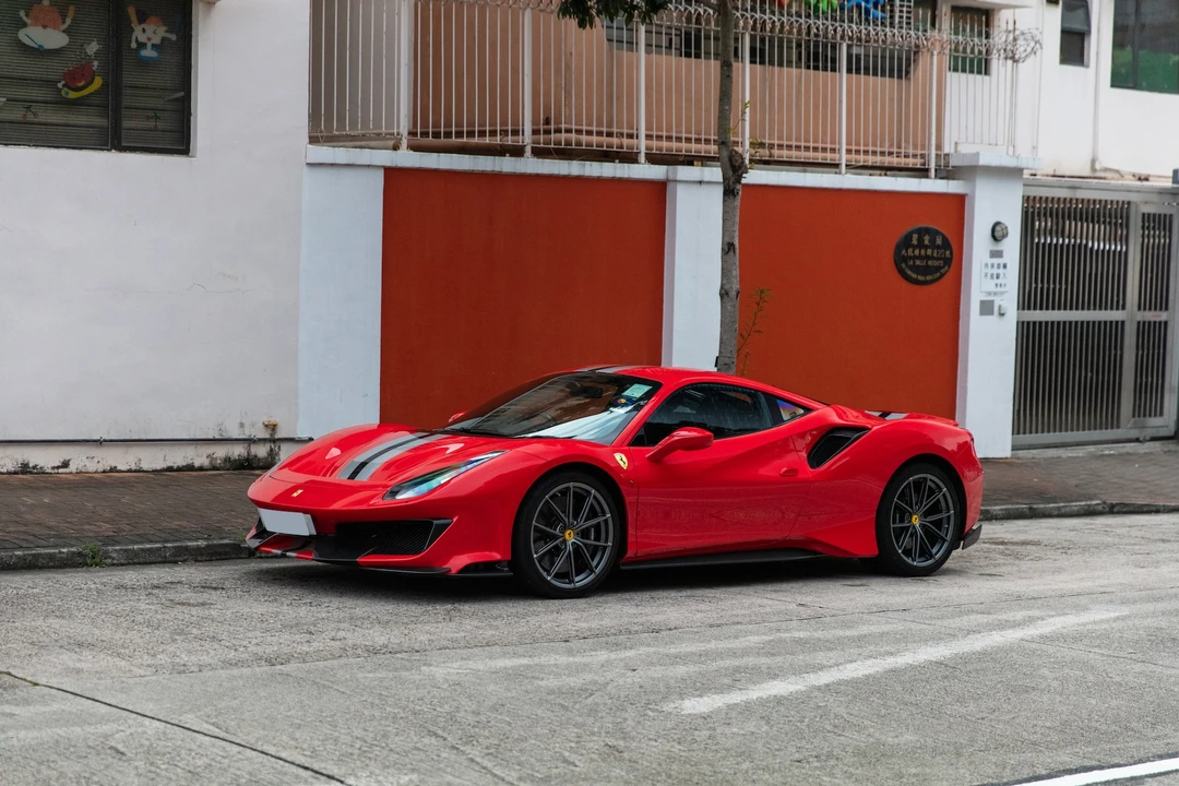 2019 Ferrari 488 Pista - Image 4 of 31