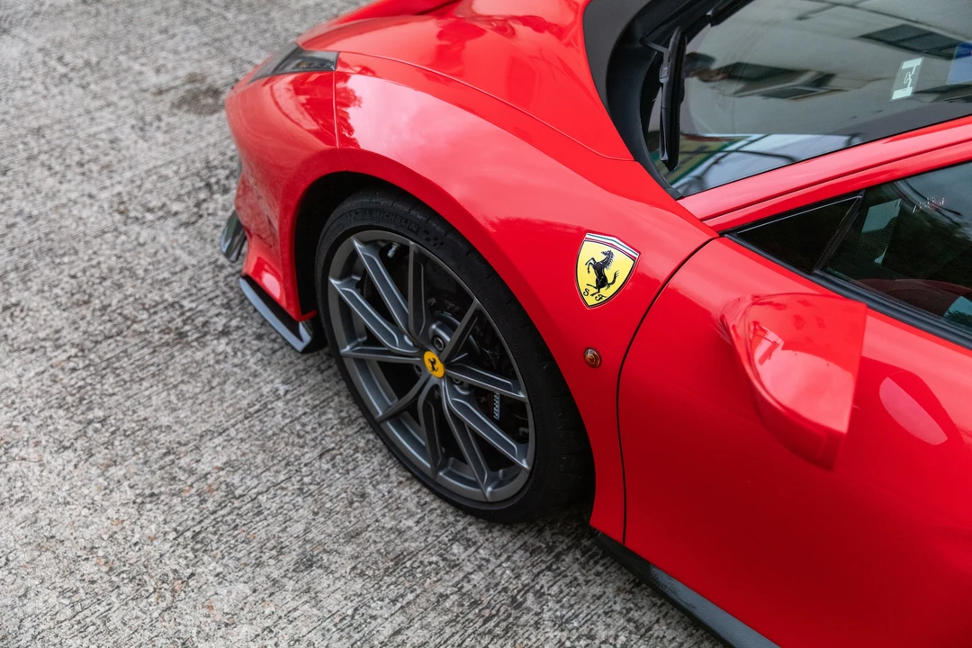 2019 Ferrari 488 Pista - Image 11 of 31