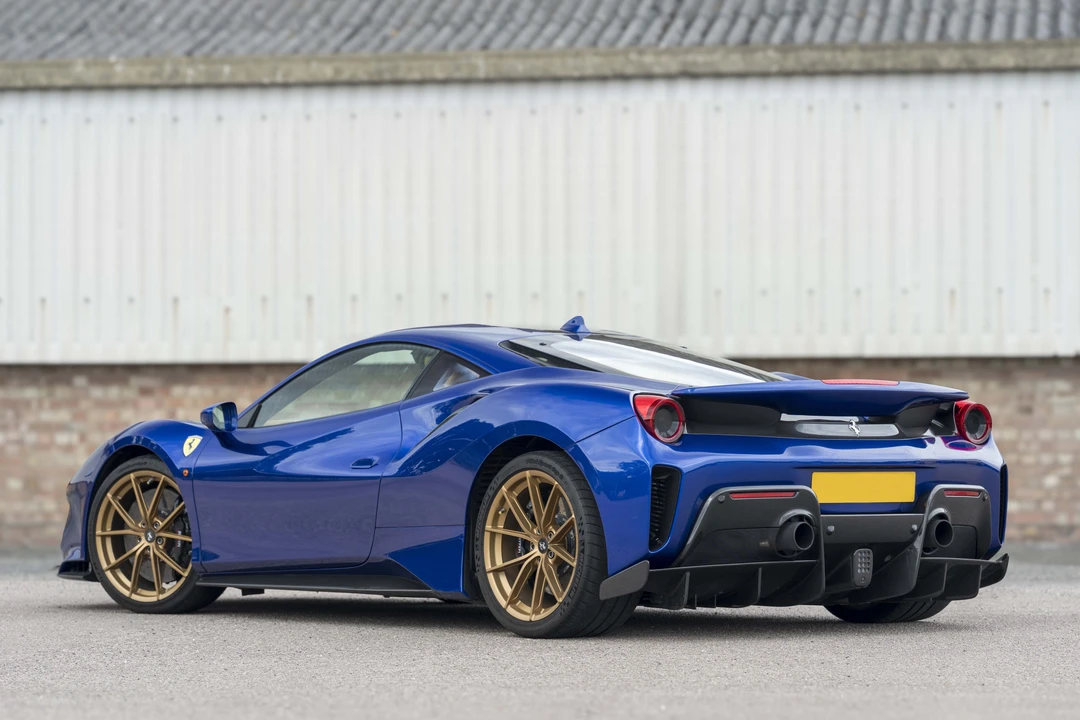 2019 Ferrari 488 Pista - Image 7 of 31