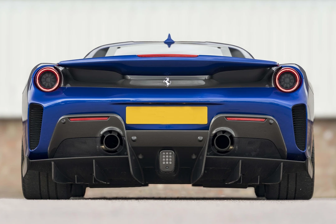 2019 Ferrari 488 Pista - Image 17 of 31