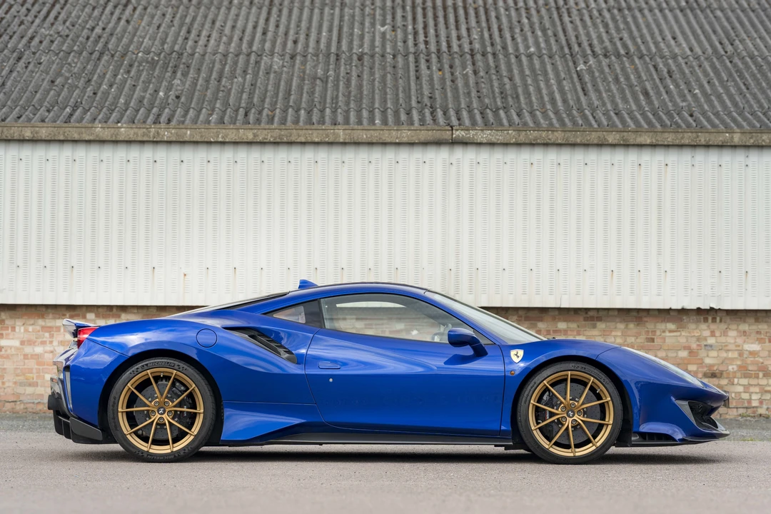 2019 Ferrari 488 Pista - Image 13 of 31