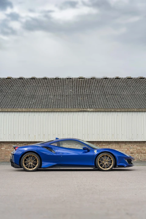 2019 Ferrari 488 Pista - Image 25 of 31