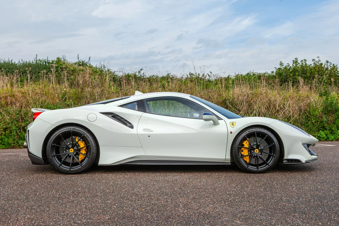2019 Ferrari 488 Pista - Image 5 of 31