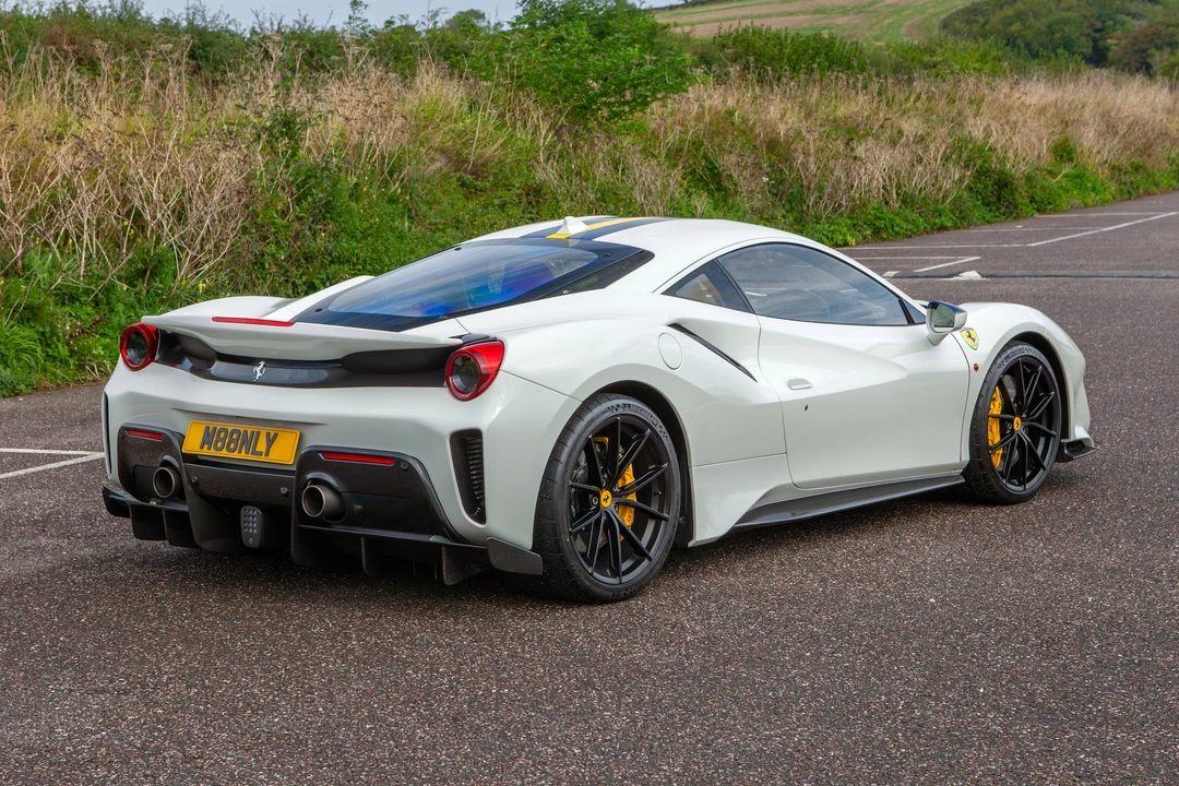 2019 Ferrari 488 Pista - Image 14 of 31