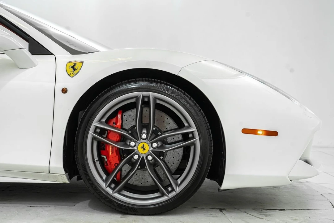 2019 Ferrari 488 - Image 21 of 31