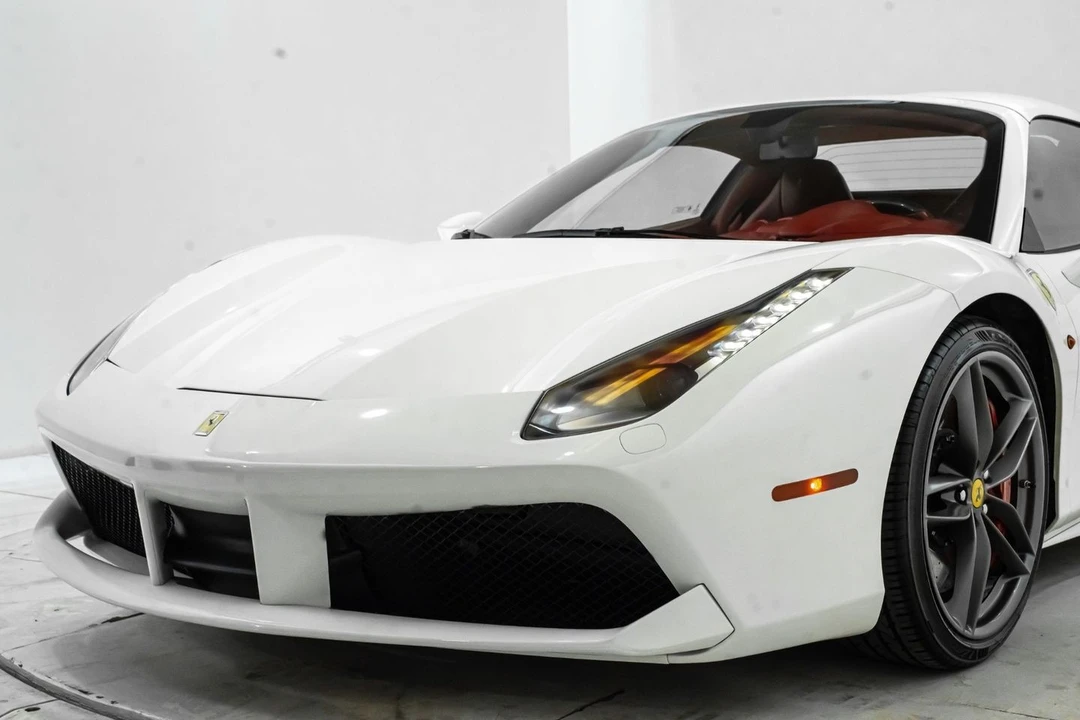 2019 Ferrari 488 - Image 24 of 31