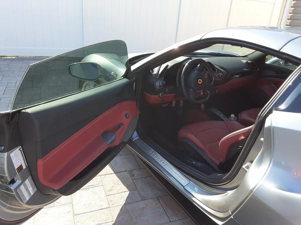 2019 Ferrari 488 Spider - Image 5 of 12