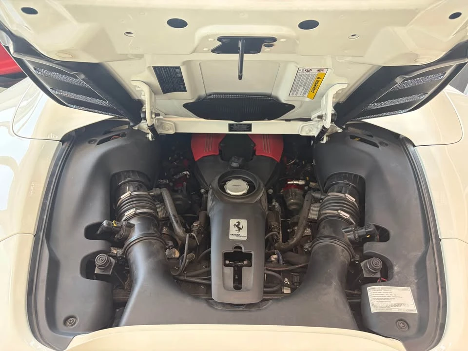 2019 Ferrari 488 Spider - Image 7 of 8