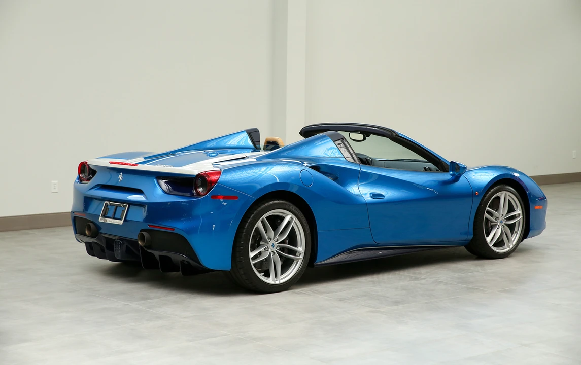 2019 Ferrari 488 Spider - Image 7 of 31