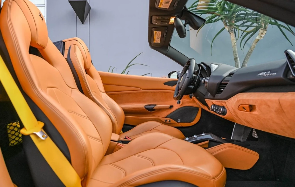 2019 Ferrari 488 Spider - Image 5 of 7