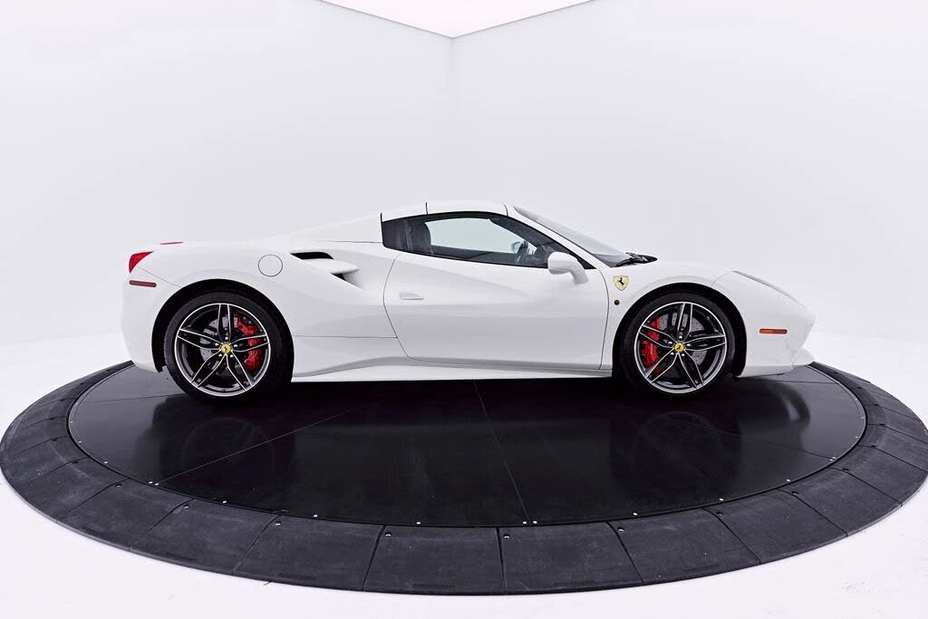 2019 Ferrari 488 Spider - Image 17 of 31